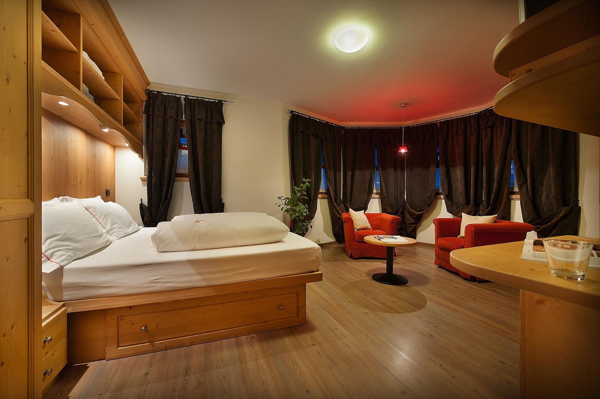 Hotel Meeting ลีวินโญ ภายนอก รูปภาพ